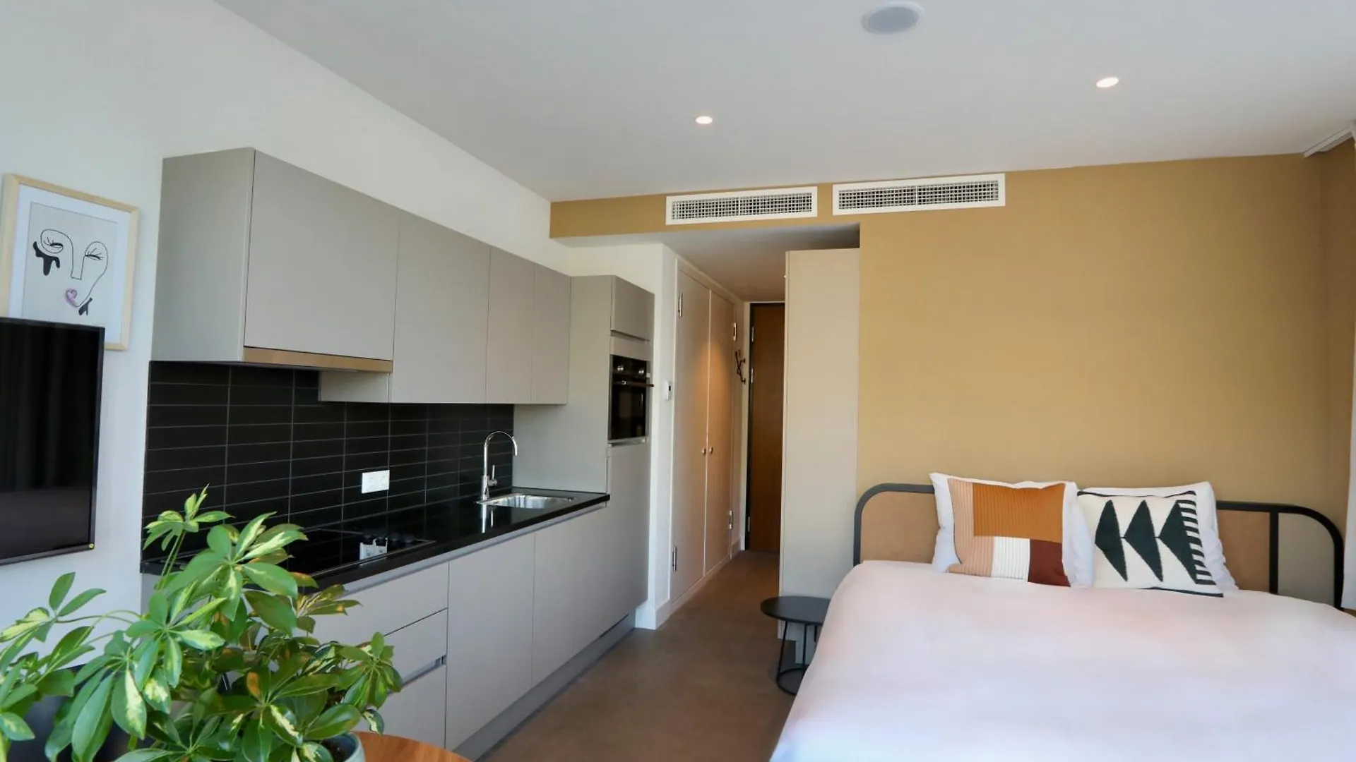 Cityden Amsterdam West 4*,  Nederland